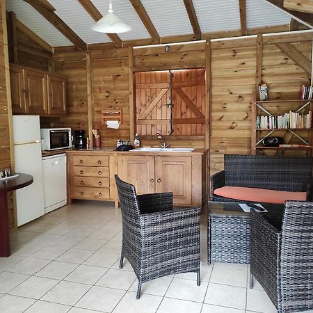 Le Tri Haut De Bellevue - Bungalow Colibri Pointe-Noire Eksteriør bilde