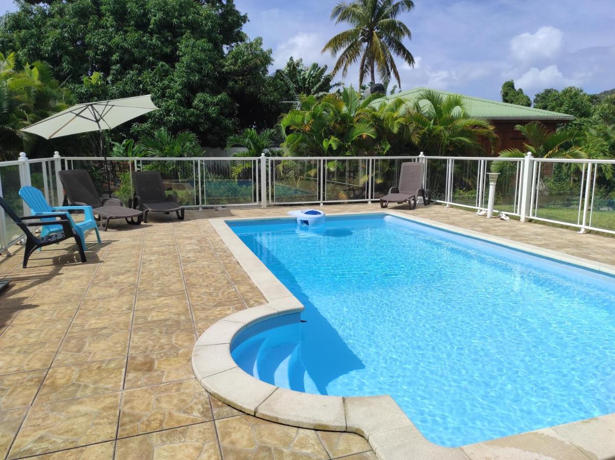 Le Tri Haut De Bellevue - Bungalow Colibri Pointe-Noire Eksteriør bilde
